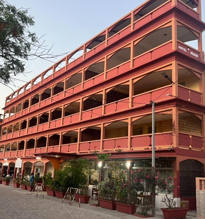 Hotel Menabe Morondava Exterior photo